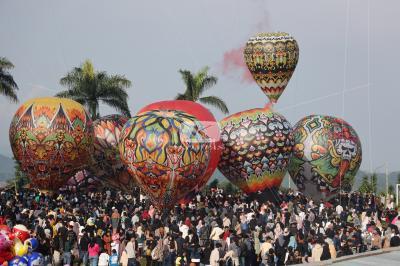 Festival Balon Udara Wonosobo